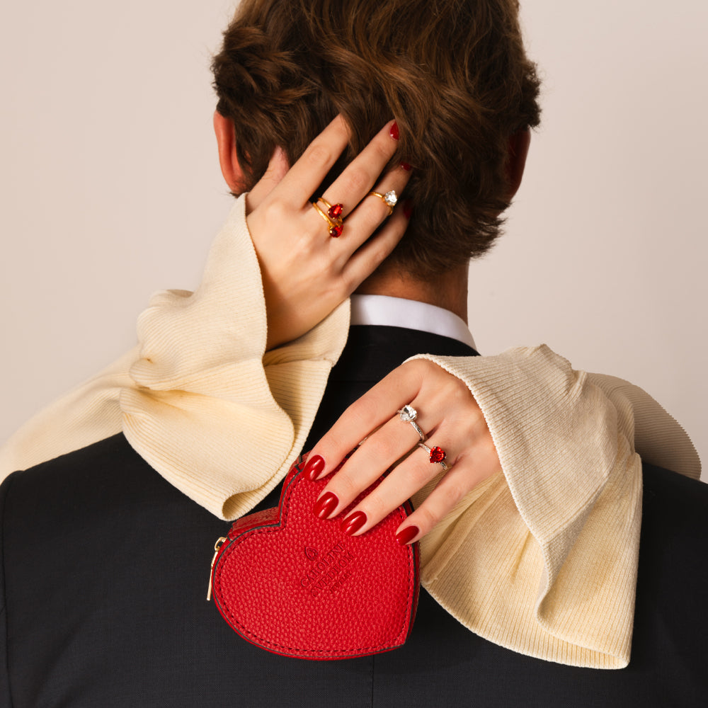 Caroline Svedbom - Heart Red Organizer
