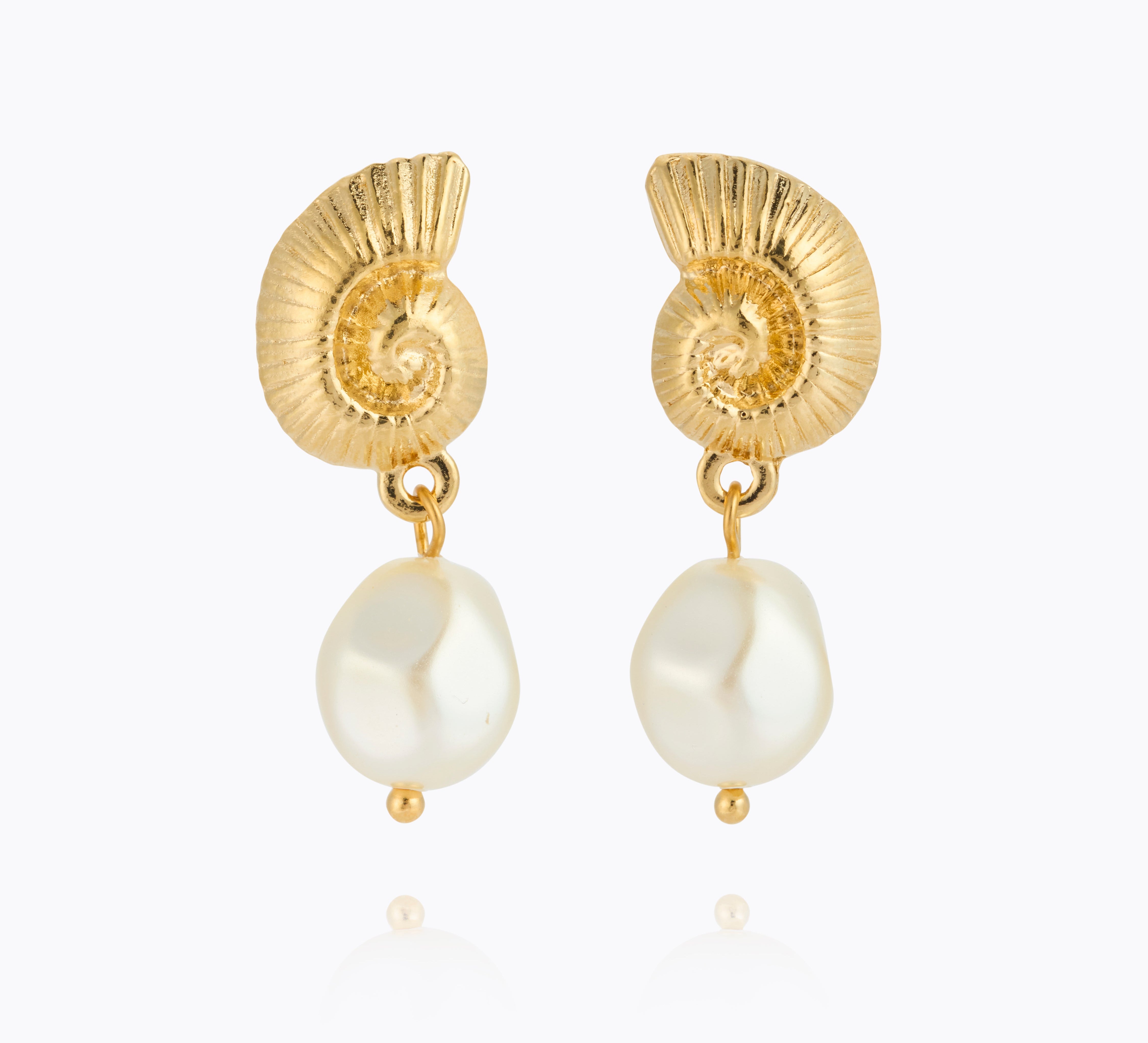 Caroline Svedbom - Seadora Earrings Pearl Gold