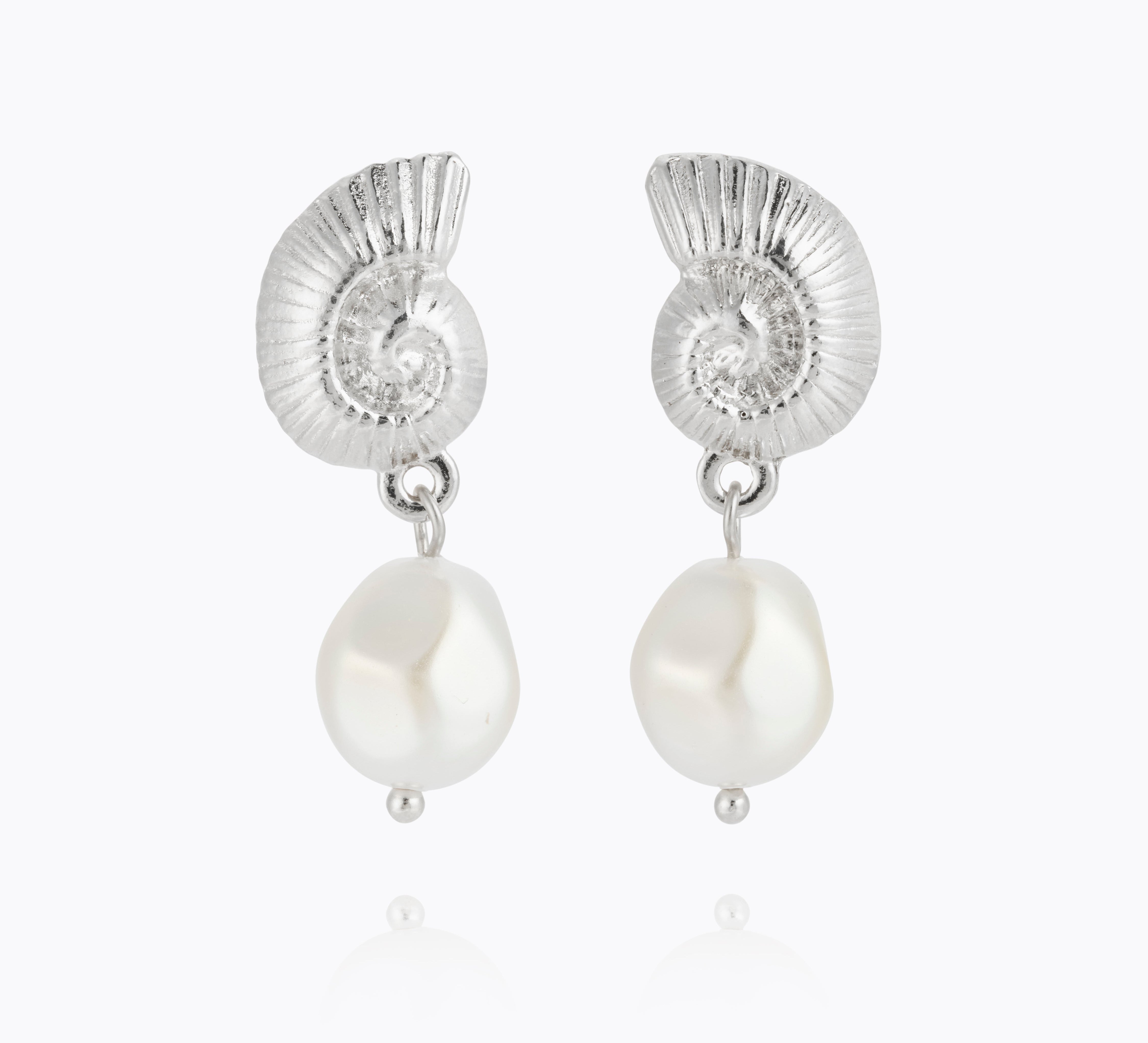 Caroline Svedbom - Seadora Earrings Pearl Rhodium