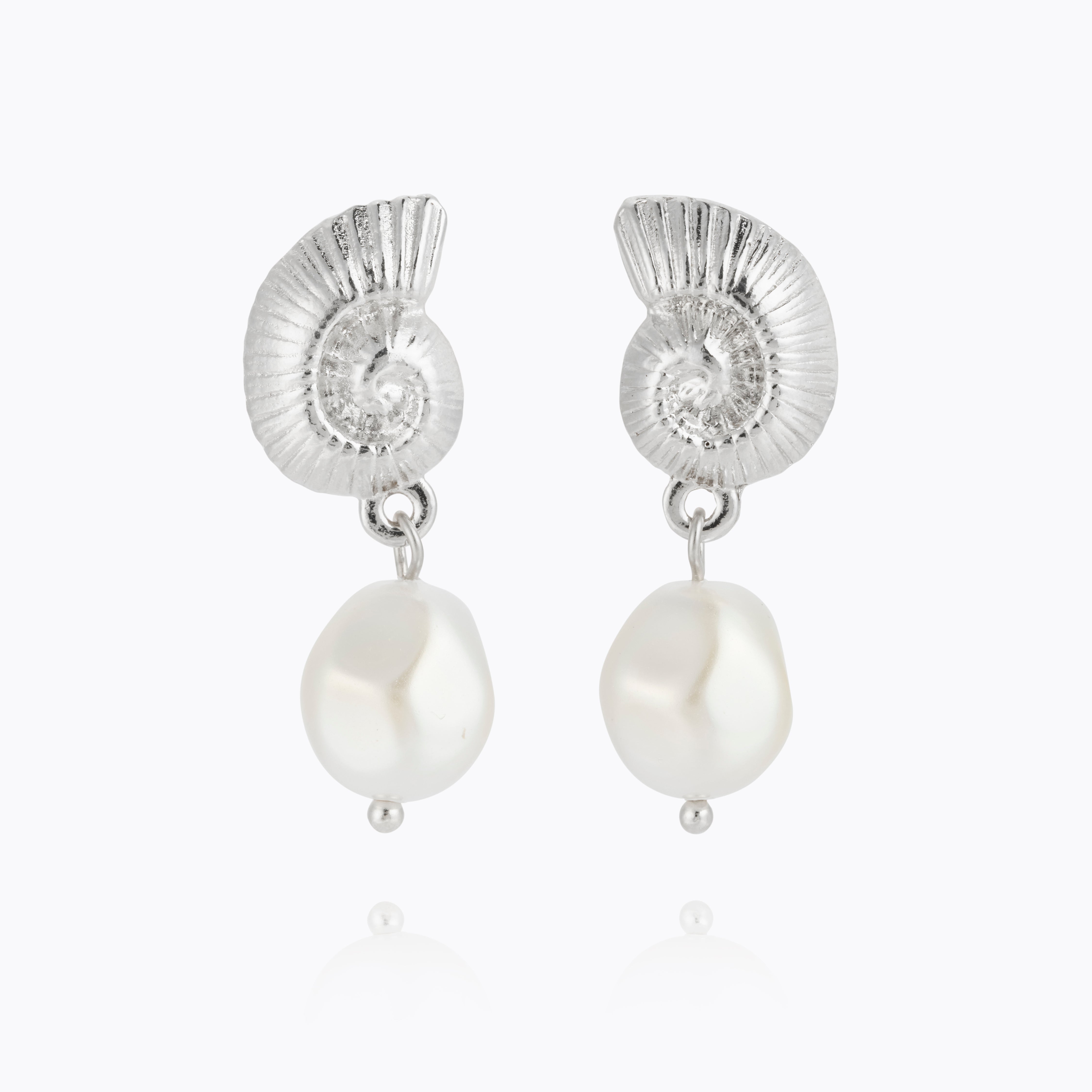 Caroline Svedbom - Seadora Earrings Pearl Rhodium